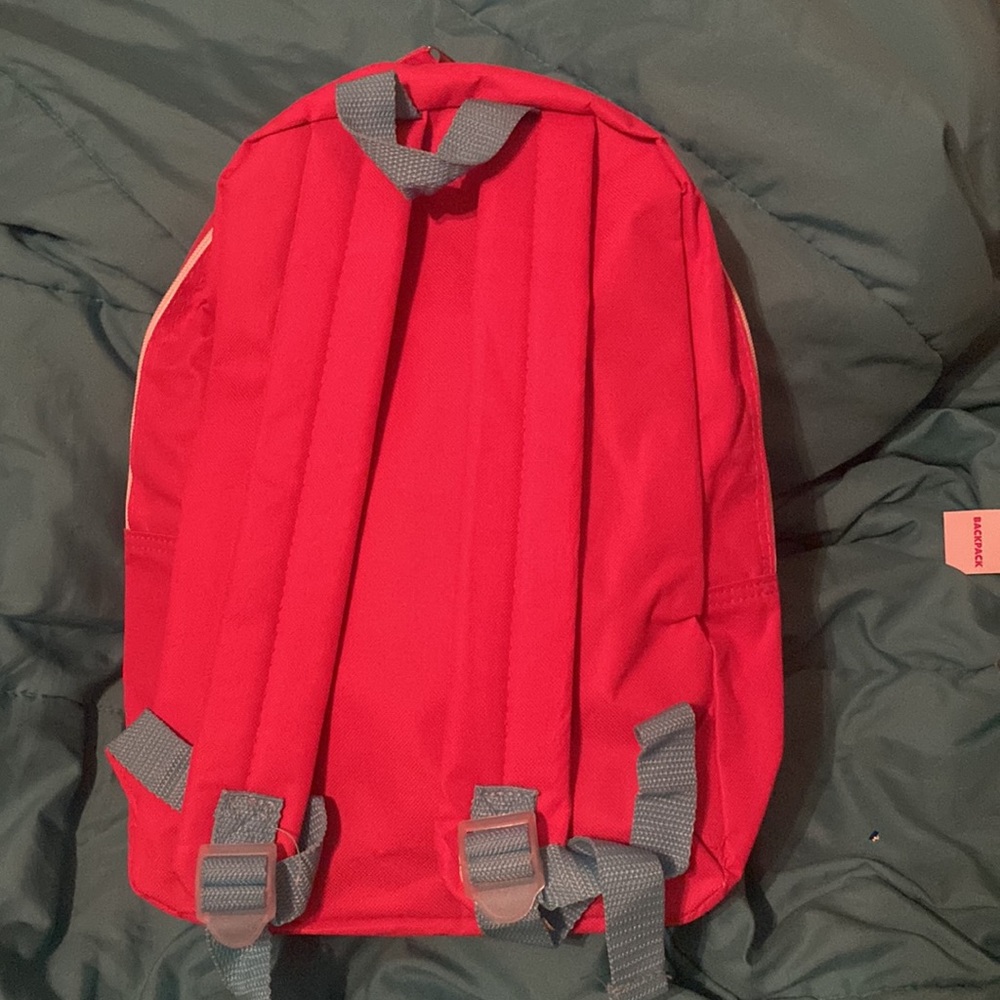 New medium size backpack - Picture 3 of 3